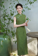 Mint-Green Jacquard Modern Qipao Maxi | Mandarin Neck, Floral Frog Buttons