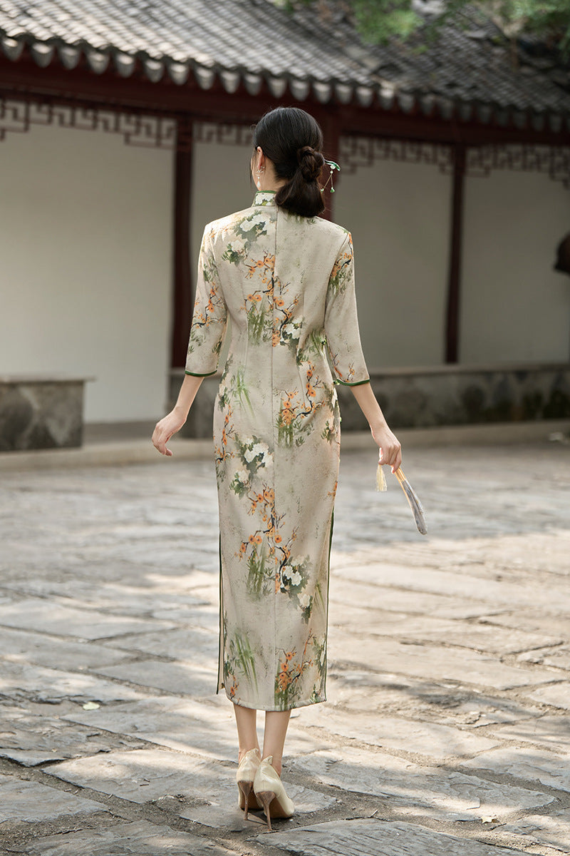 Beige Vintage Floral Jacquard Long-Sleeve Qipao