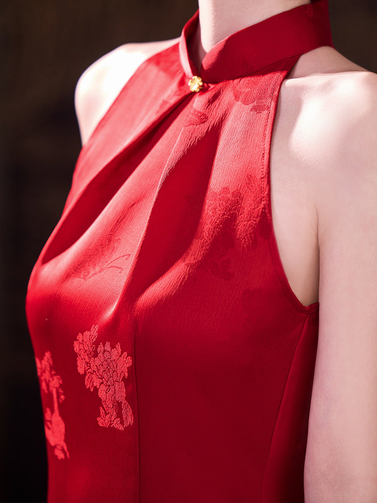 Festive Red Halter-Neck Jacquard Modern Qipao Maxi | Bias-Cut Slim Silhouette with Side Slit