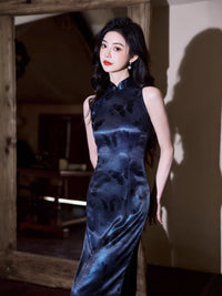 Vintage Sleeveless Qipao Dress with Satin Iridescent Floral Print | Chinese Elegant Design Gown