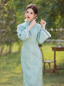 女式复古花卉绿色汉服，仿毛领