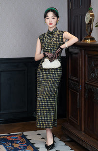 Vintage Diamond-Check Sleeveless Qipao | Black-Gold Slim Long Dress