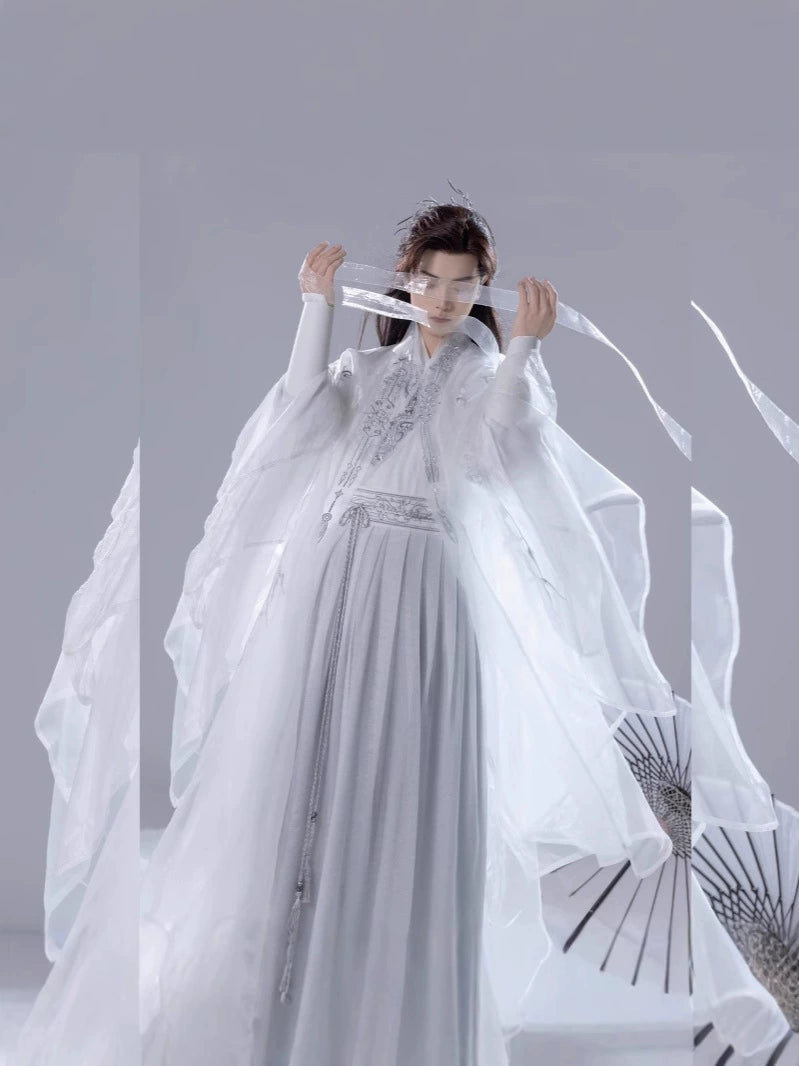 White Traditional Chinese Hanfu Costume for Men | Elegant Embroidered Robe with Long Sleeves and Umbrella