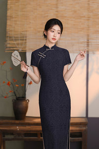 BlackTonal Jacquard Short Sleeve Qipao Dress | Mandarin Collar Slim Midi Cheongsam