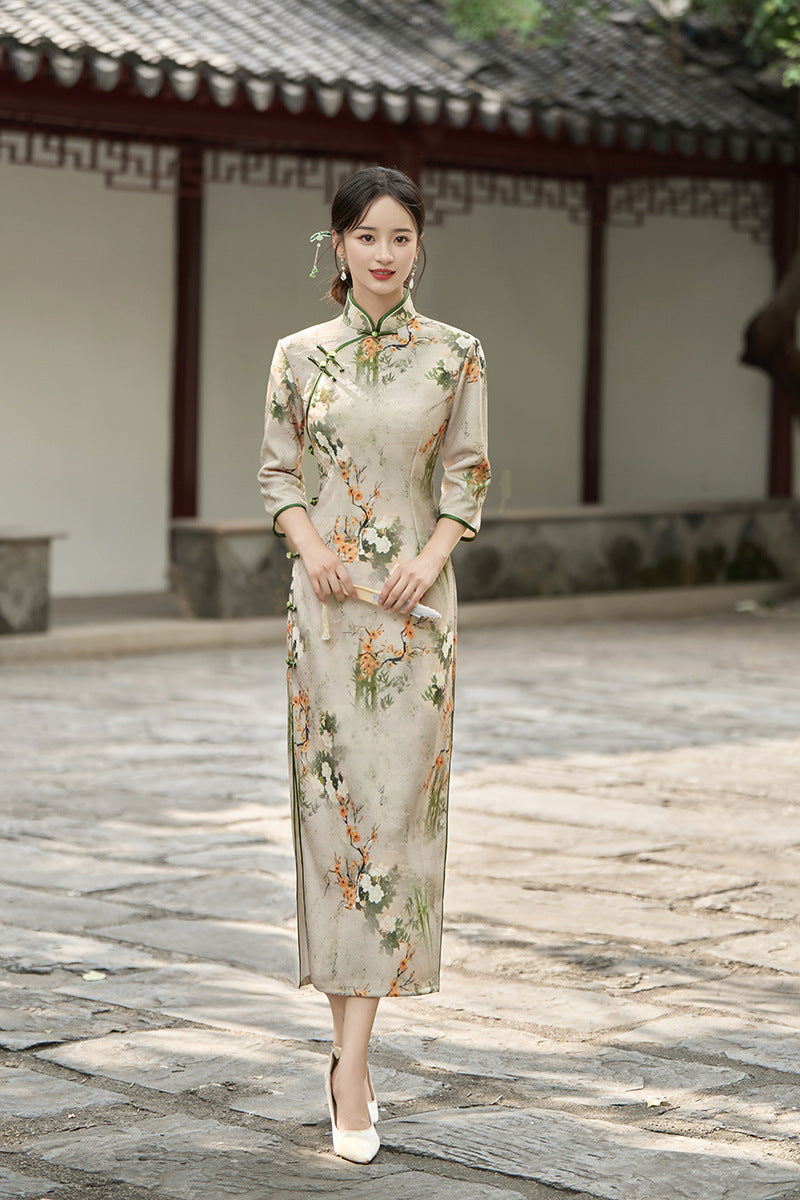Beige Vintage Floral Jacquard Long-Sleeve Qipao