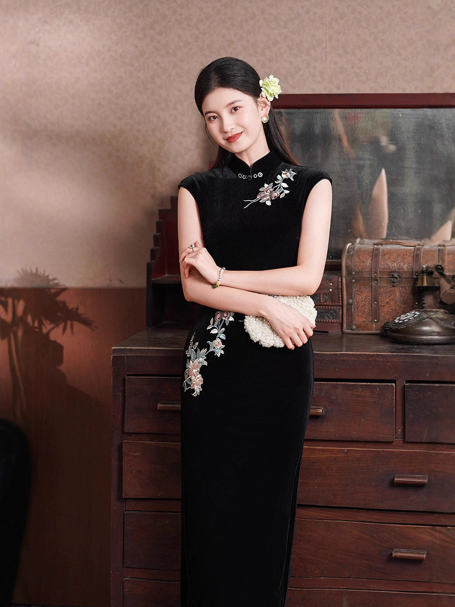 Black Floral-Embroidered Modern Qipao Midi | Mandarin Collar