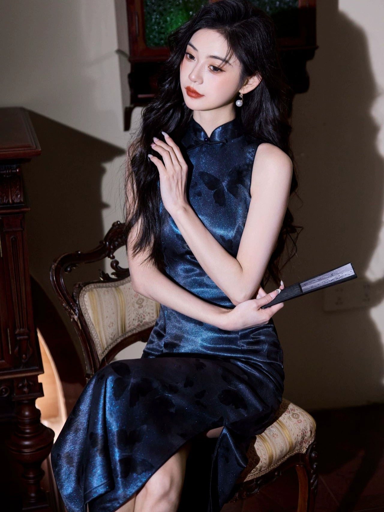 Navy Blue Butterfly Jacquard Satin Qipao Dress Modern Chinese Sleeveless Mandarin Collar Evening Gown