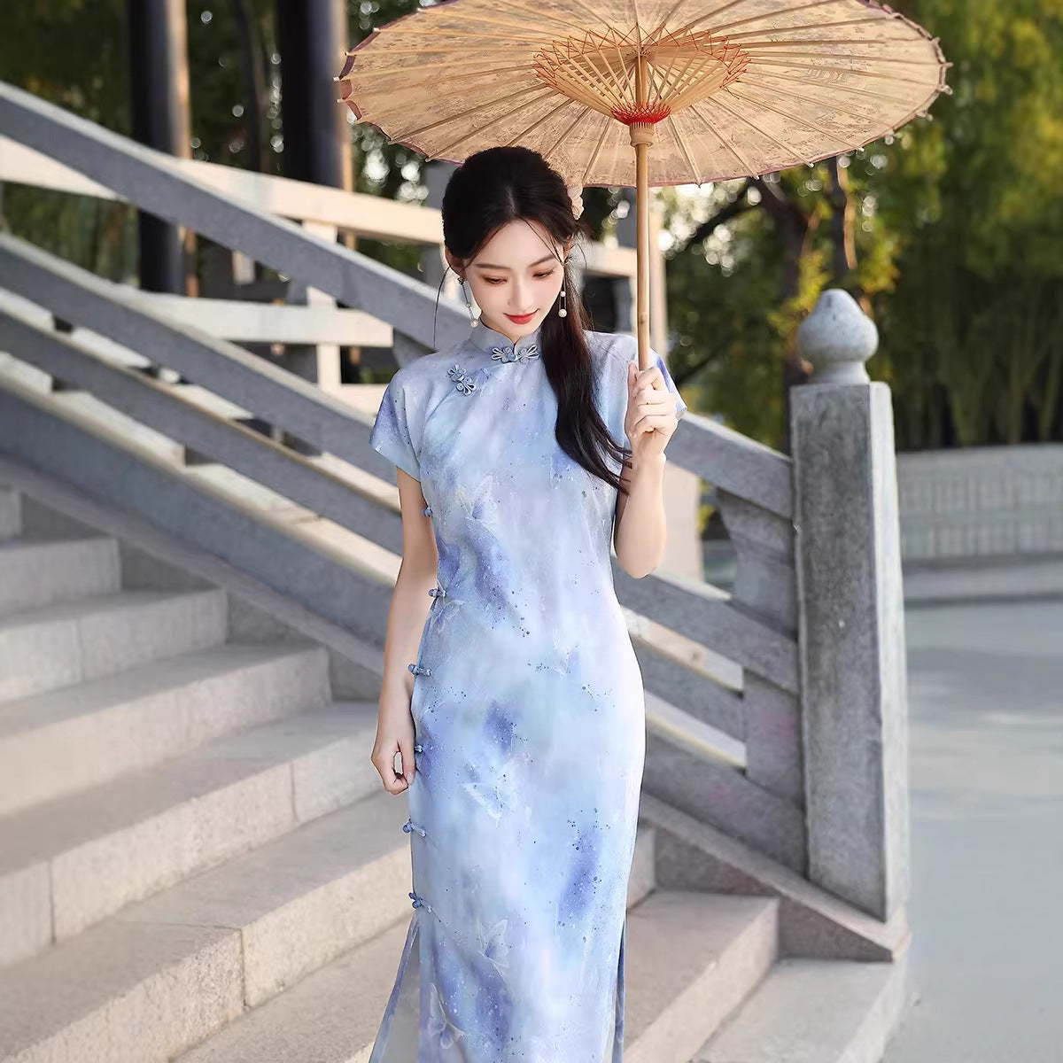 Blue Ink-Shadow Print Sleeveless Qipao Dress | Mandarin Collar Slim Maxi Cheongsam