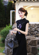 Black Floral-Embroidered Modern Qipao Midi | Mandarin Collar, Slim Fit & Side Slit