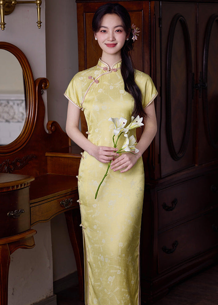 Pale Yellow Jacquard Qipao | Slim Mandarin Collar Side-Slit Long Dress