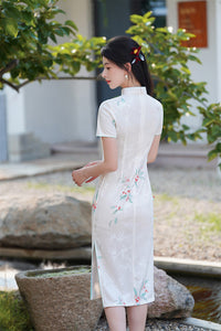 Elegant Floral and Bird Embroidered Qipao