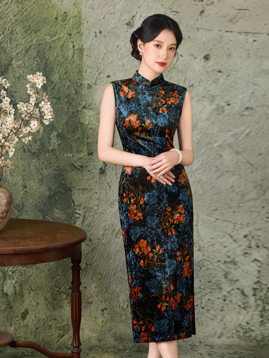 Black Rust Floral Velvet Sleeveless Qipao Dress | Slim Mandarin Midi