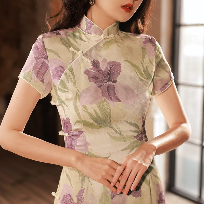 Breathable Linen-Feel Floral Qipao | Soft Green & Lilac Iris