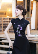 Black Floral-Embroidered Modern Qipao Midi | Mandarin Collar, Slim Fit & Side Slit
