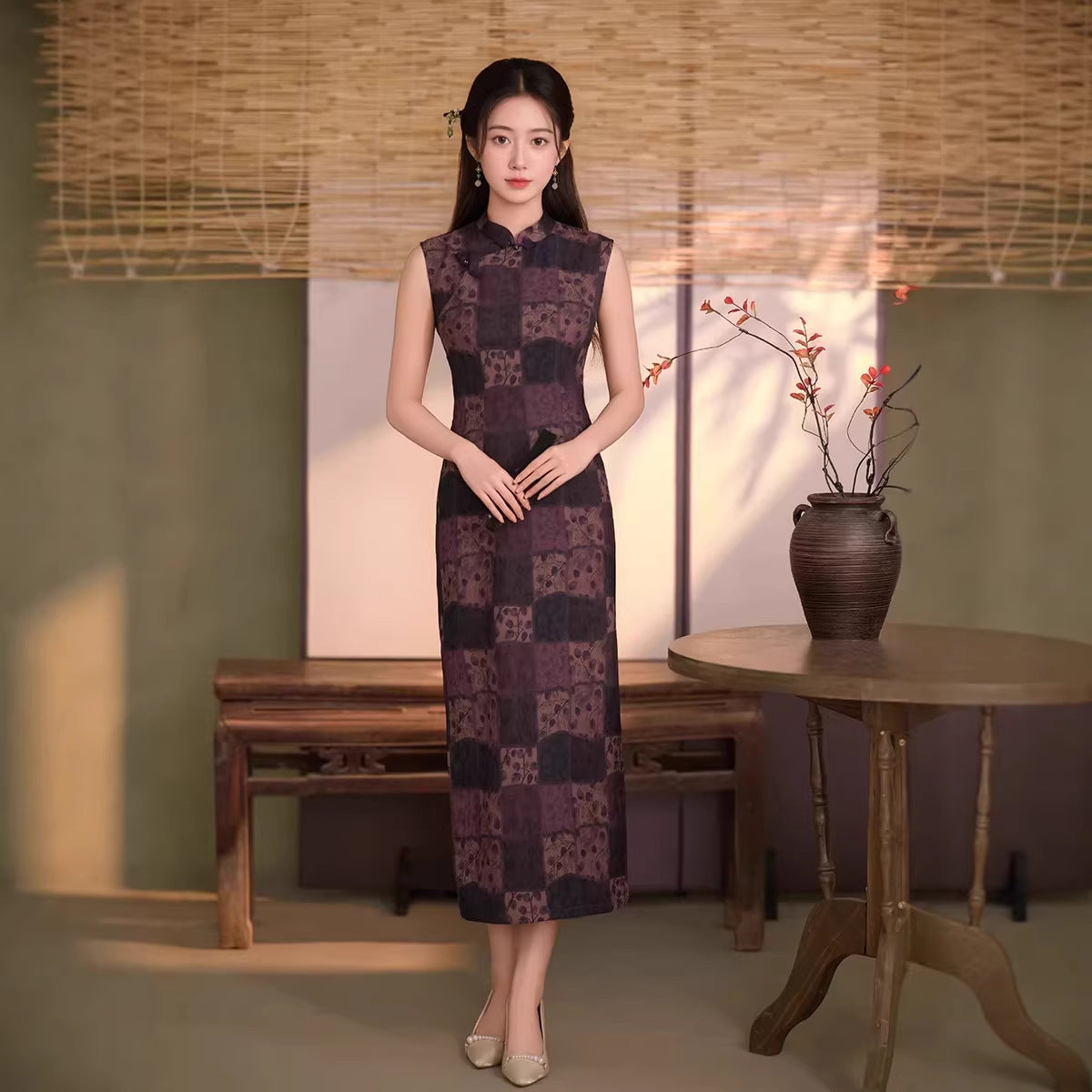 Vintage Purple & Black Checker Jacquard Sleeveless Qipao Dress | Mandarin Collar Slim Midi Cheongsam