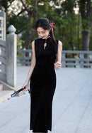 Velvet Sleeveless Qipao Dress | Mandarin Collar Keyhole Slim Cheongsam Midi