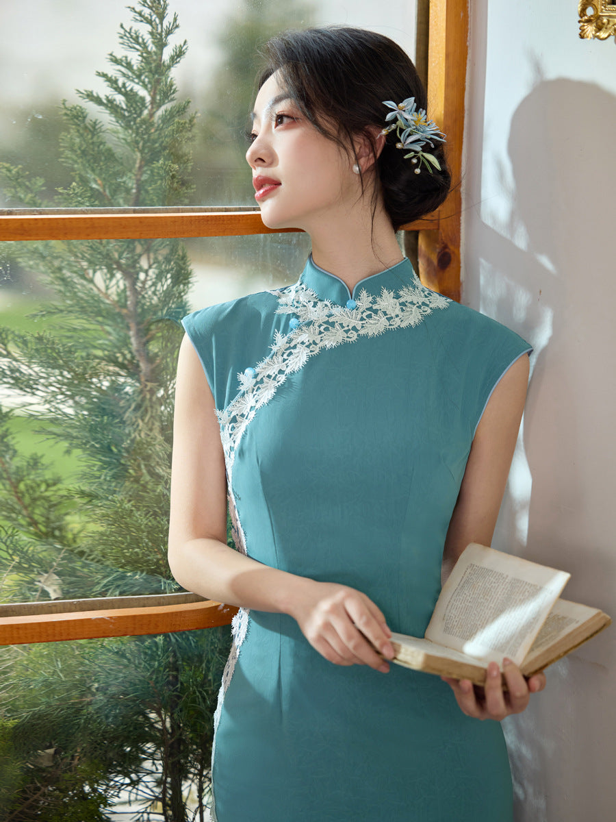 Vintage Cool Tone Qipao | Acetate Faux Hand-Grabbed Floral Design | Elegant Blue Slim Dress