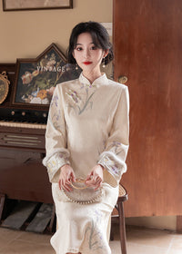 Ivory Vintage Jacquard Qipao with Lantern Sleeves
