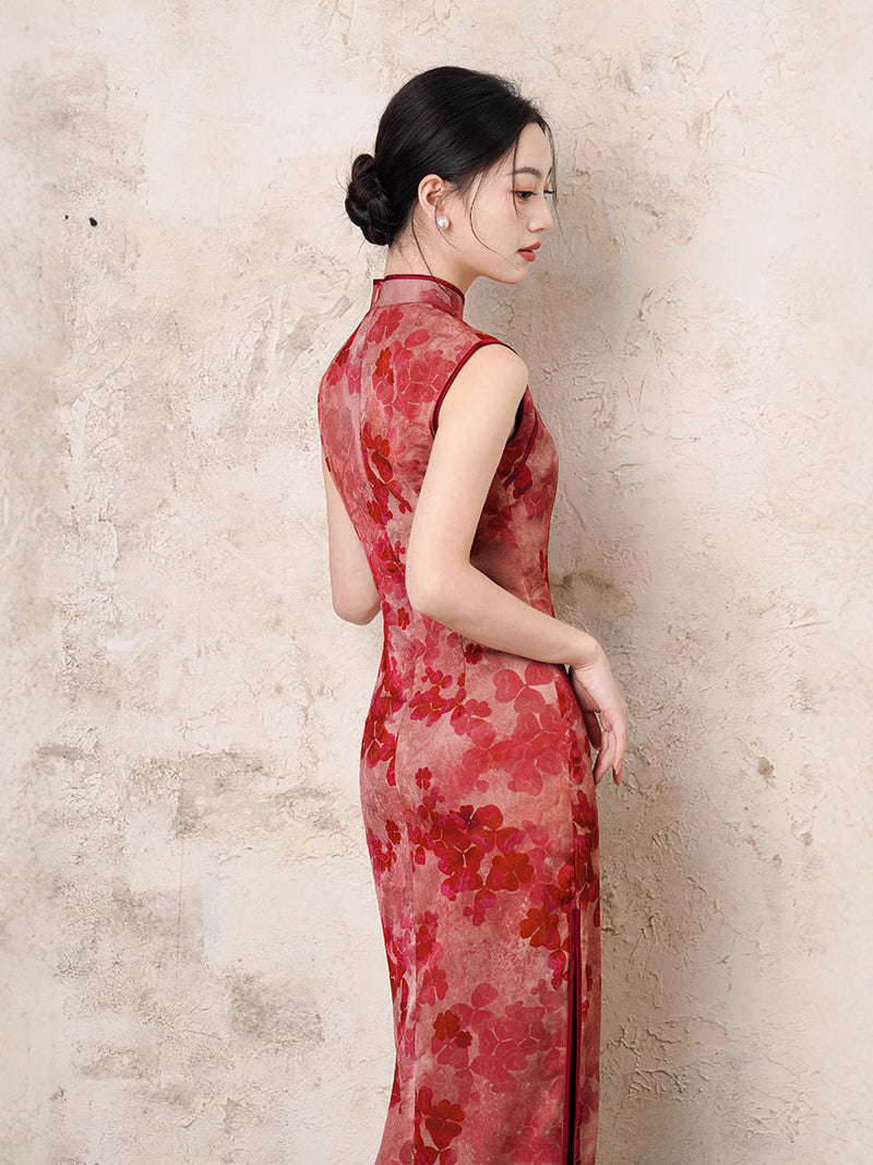 Elegant Floral Embroidered Qipao – Traditional Sleeveless Cheongsam Dress