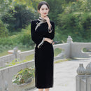 Elegant Black Velvet Cheongsam with Lace Trim – Traditional Chinese Dress for Special Occasions