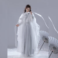 White Traditional Chinese Hanfu Costume for Men | Elegant Embroidered Robe with Long Sleeves and Umbrella