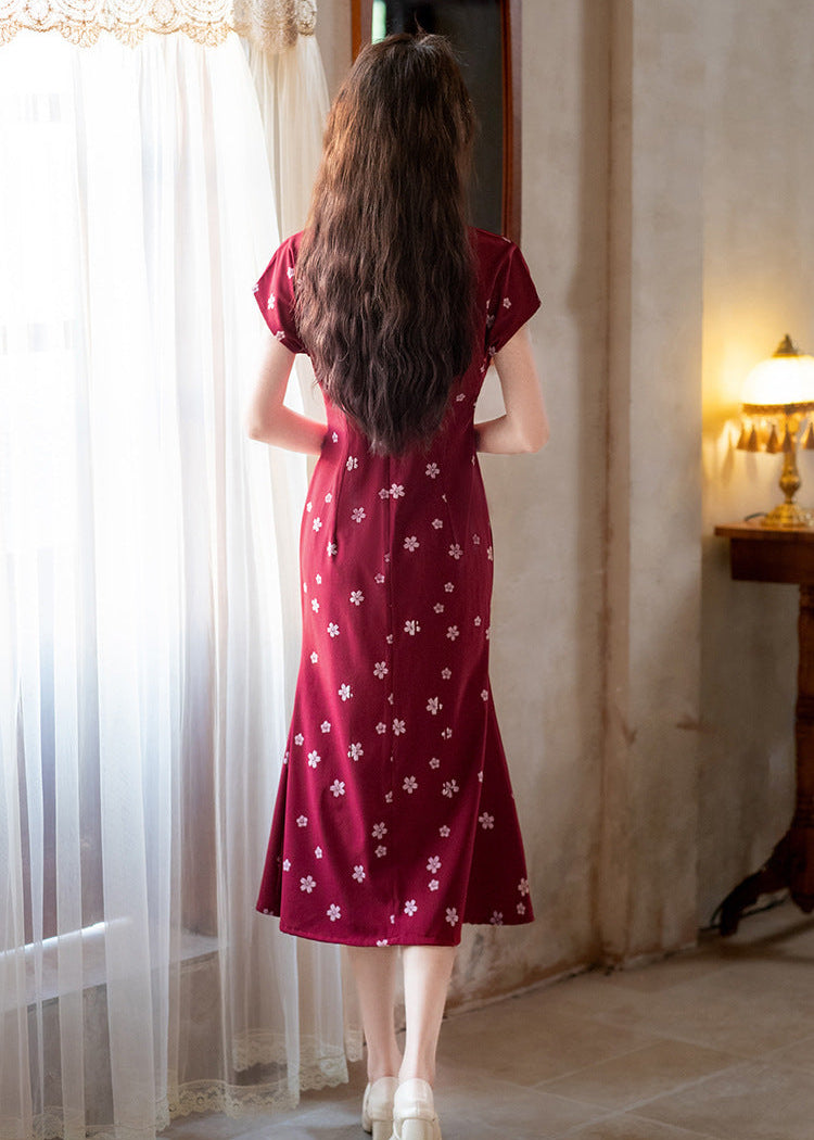 Wine-Red New-Chinese Qipao Dress | Mandarin Collar Slim Midi with Side Slits