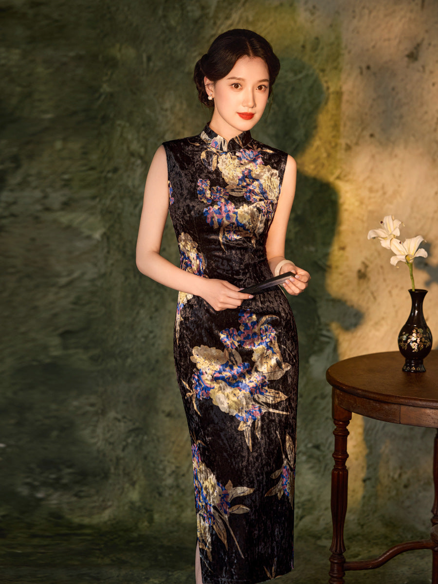 Black Vintage Floral Print Qipao Dress | Sleeveless Mandarin Collar Slim Midi Cheongsam