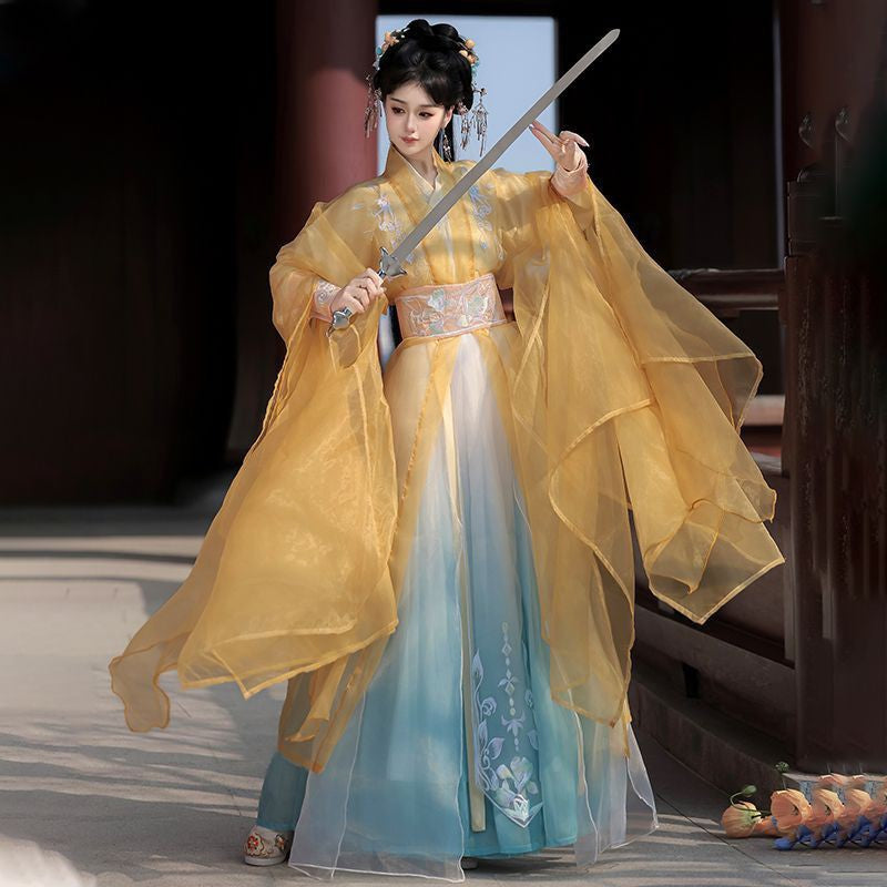 Traditional Hanfu Costume for Women – Elegant Floral Design with Yellow & Green Silk