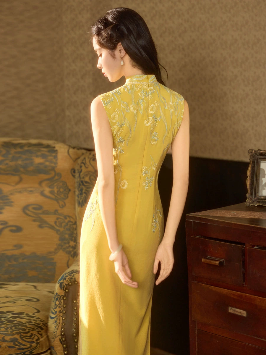 Butter Yellow Floral Embroidered Sleeveless Qipao Maxi Dress