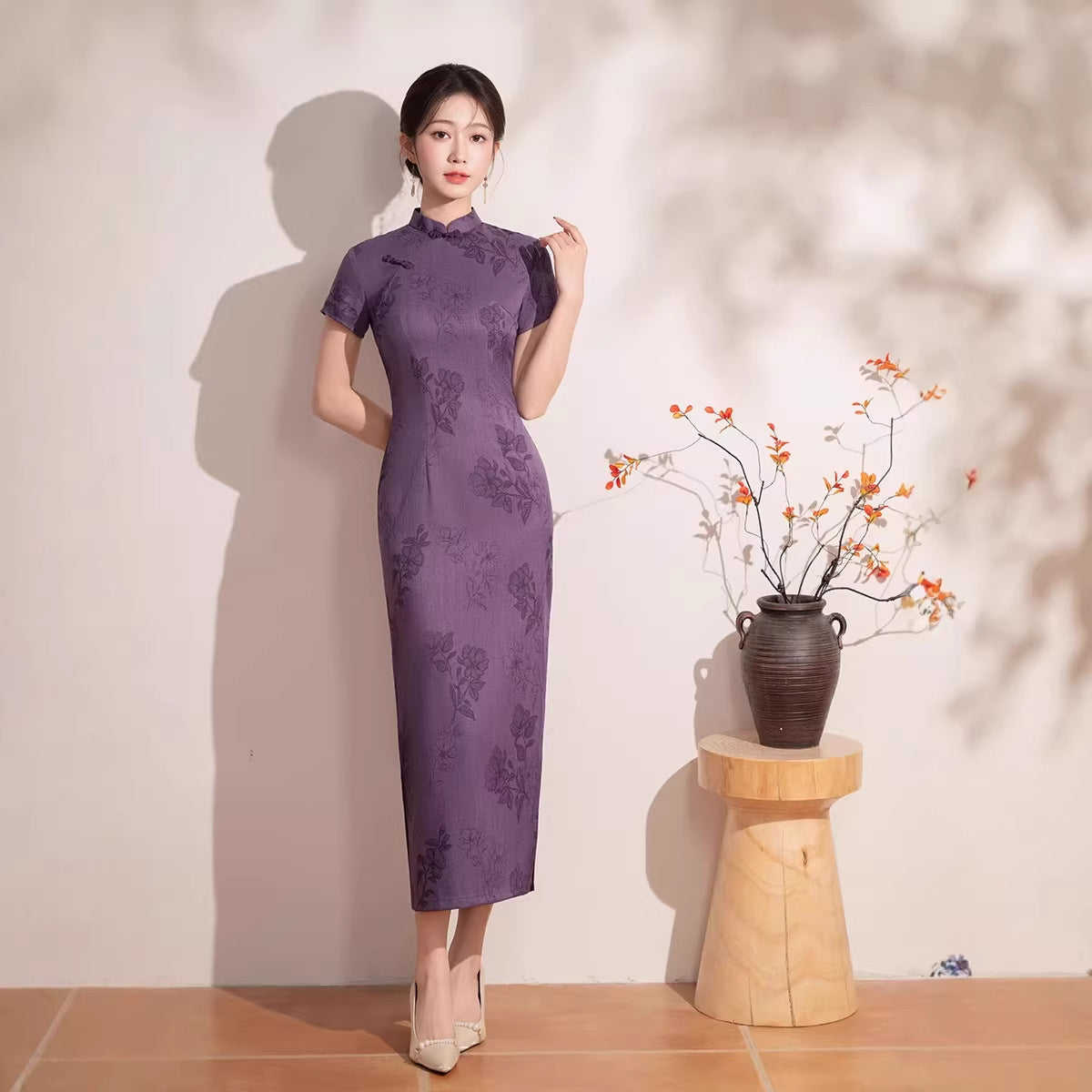 Vintage Purple Jacquard Short Sleeve Qipao Dress | Mandarin Collar Slim Midi Cheongsam