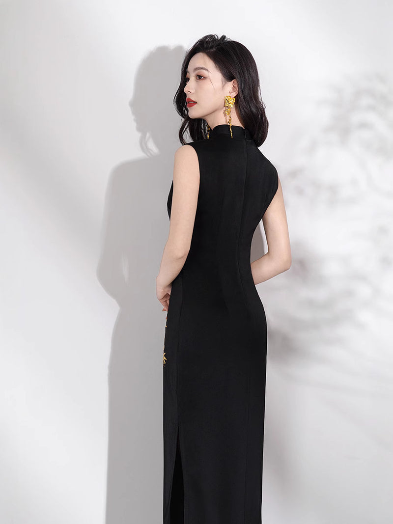 Elegant Black Cheongsam Dress with Golden Bamboo Embroidery – Classic Chinese Qipao