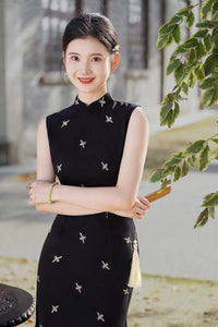 Black Sleeveless Jacquard Qipao | Slim Maxi Side-Slit Vintage-Elegant Gown