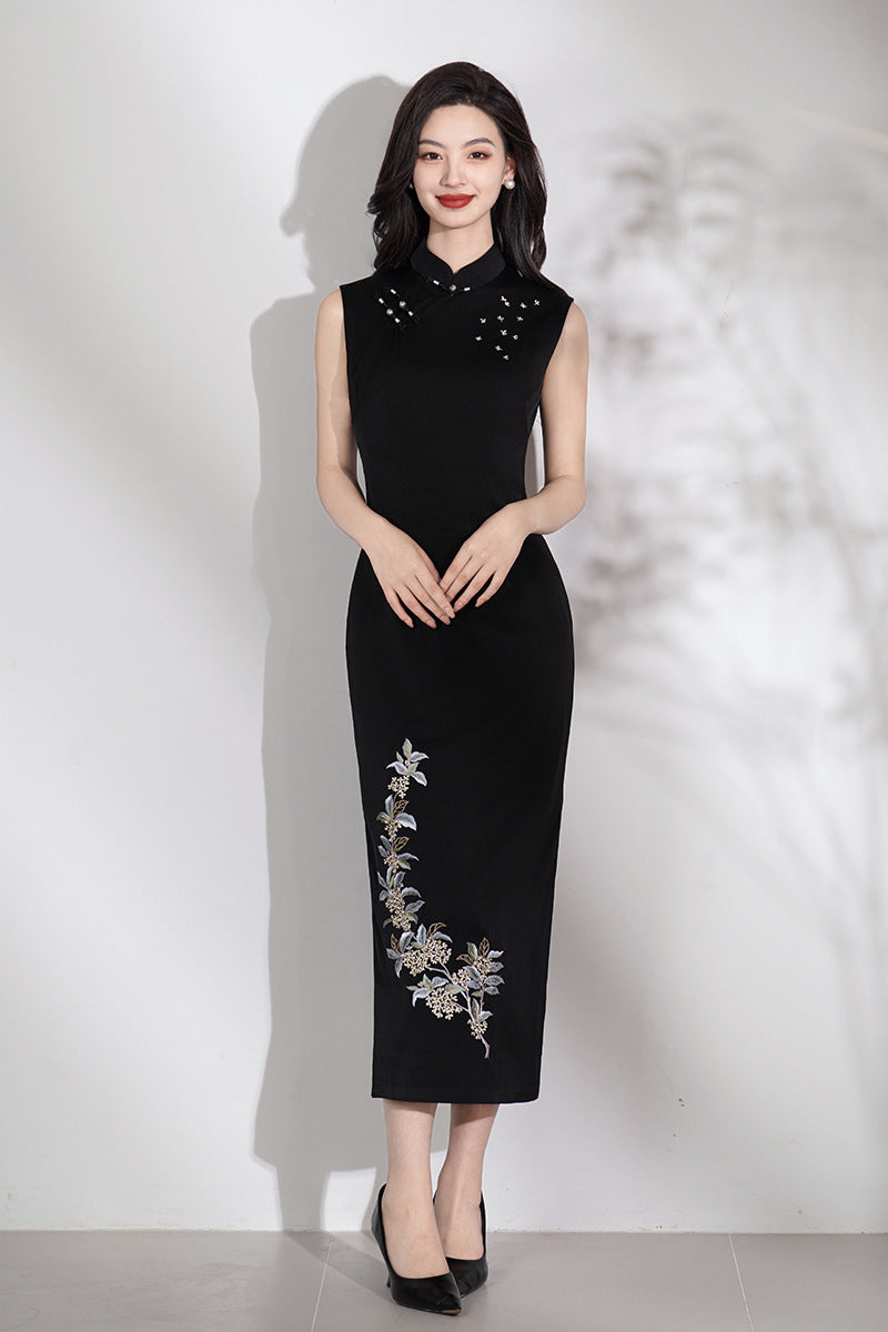 Black Embroidered Modern Qipao Midi | Sleeveless Mandarin Neck, Beaded Frogs