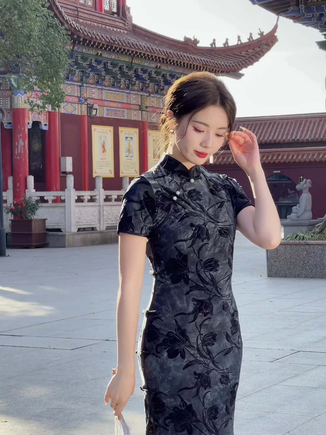 天鹅绒黑色碎花旗袍连衣裙优雅晚装风格