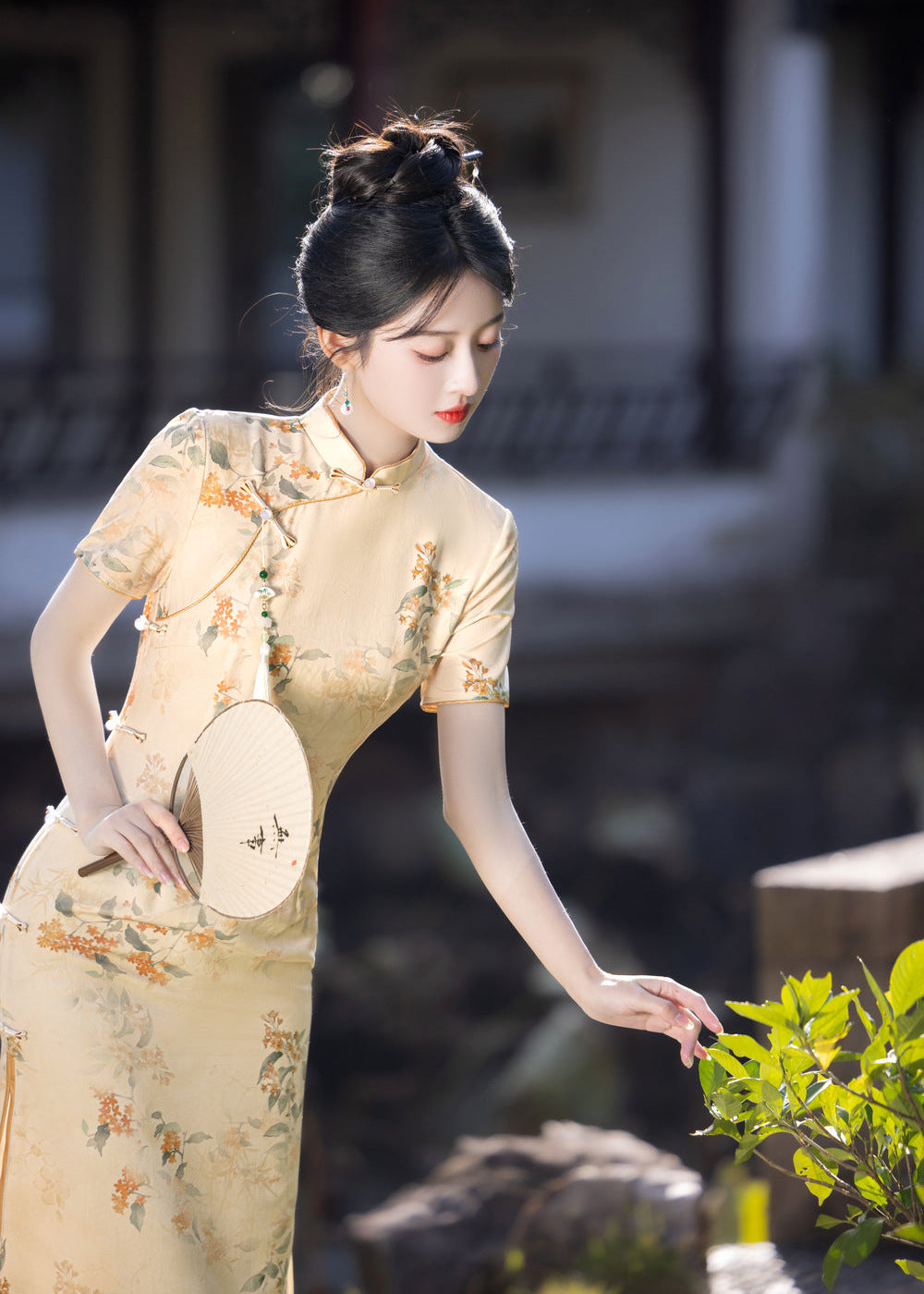 天鹅绒黑色碎花旗袍连衣裙优雅晚装风格
