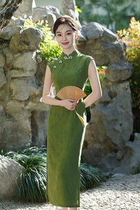 Mint-Green Jacquard Modern Qipao Maxi | Mandarin Neck, Floral Frog Buttons