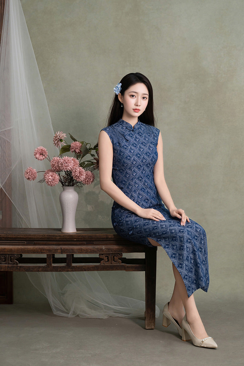Dusty Blue Jacquard Sleeveless Long Qipao Dress | Mandarin Collar Slim Vintage Banquet Gown