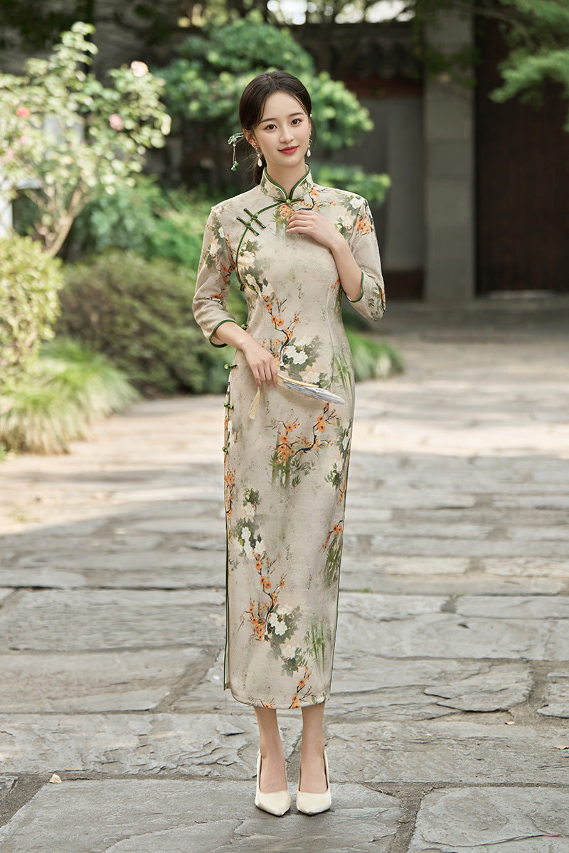 Beige Vintage Floral Jacquard Long-Sleeve Qipao