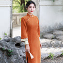 Elegant Embroidered Hanfu Winter Dress – Vintage Long Sleeve Cheongsam with Fur Trim