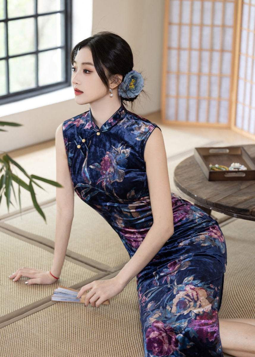 Blue Printed Sleeveless Qipao | Mandarin-Collar Slim Maxi with Side Slit for Banquets & Weddings