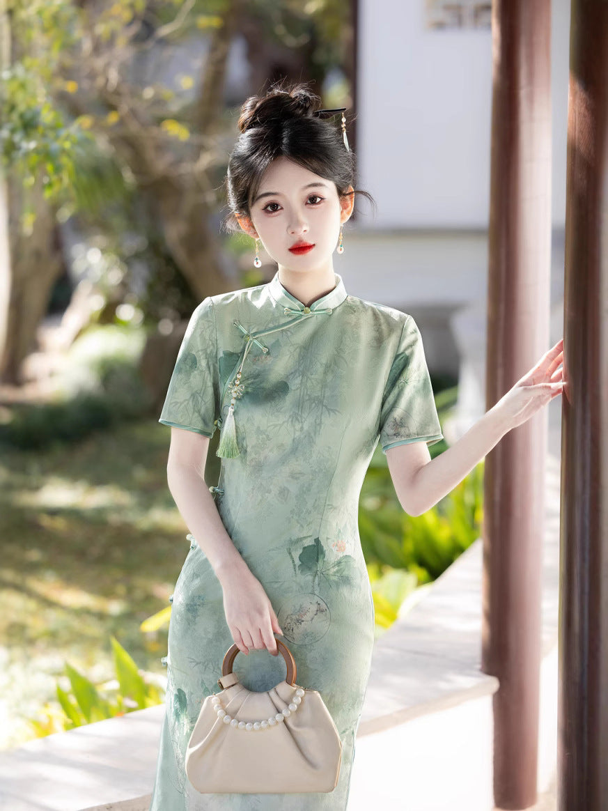 优雅粉色碎花旗袍裙