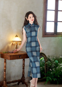 Blue Sleeveless Plaid Qipao Maxi | Vintage Minimal Slim