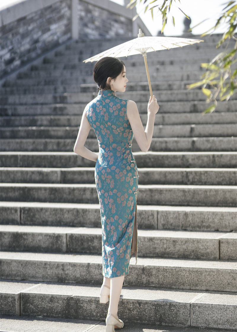 Peacock-Blue Vintage Jacquard Sleeveless Qipao | Slim Long Dress with Mandarin Collar, Frog Buttons & Side Slit