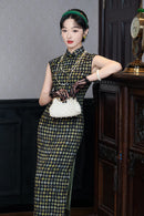 Vintage Diamond-Check Sleeveless Qipao | Black-Gold Slim Long Dress