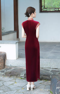 Spring Red Short-Sleeve Modern Qipao Maxi | Elegant Mother Dress