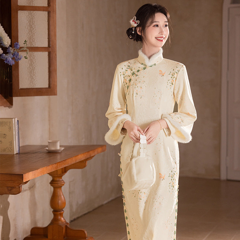 Mother & Daughter Matching Cheongsam – Elegant Fur-Trimmed Winter Hanfu Dress