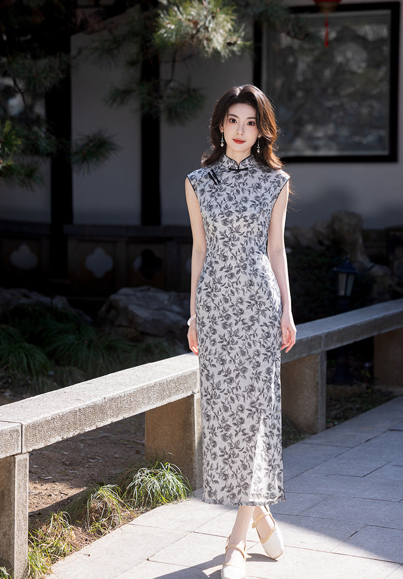 Vintage Floral Qipao Sleeveless Long Dress | Cool Grey-Black Leaf Motif