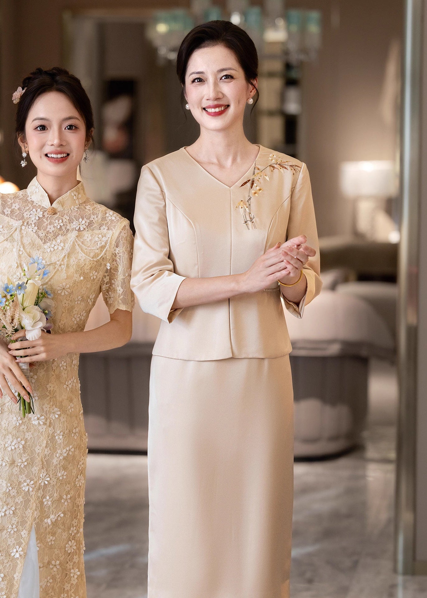 Champagne Mother-of-the-Bride Qipao Set | V-Neck Peplum Top & Midi Skirt