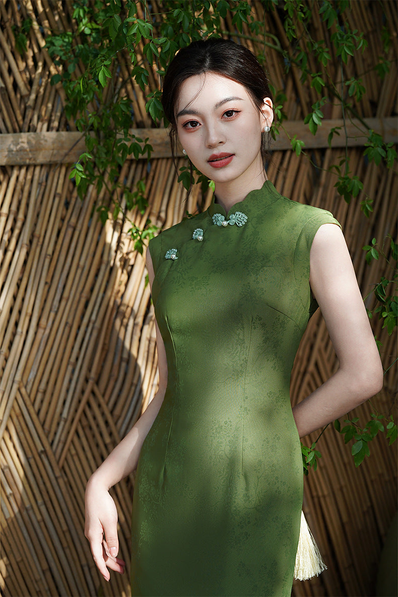 Mint-Green Jacquard Modern Qipao Maxi | Mandarin Neck, Floral Frog Buttons