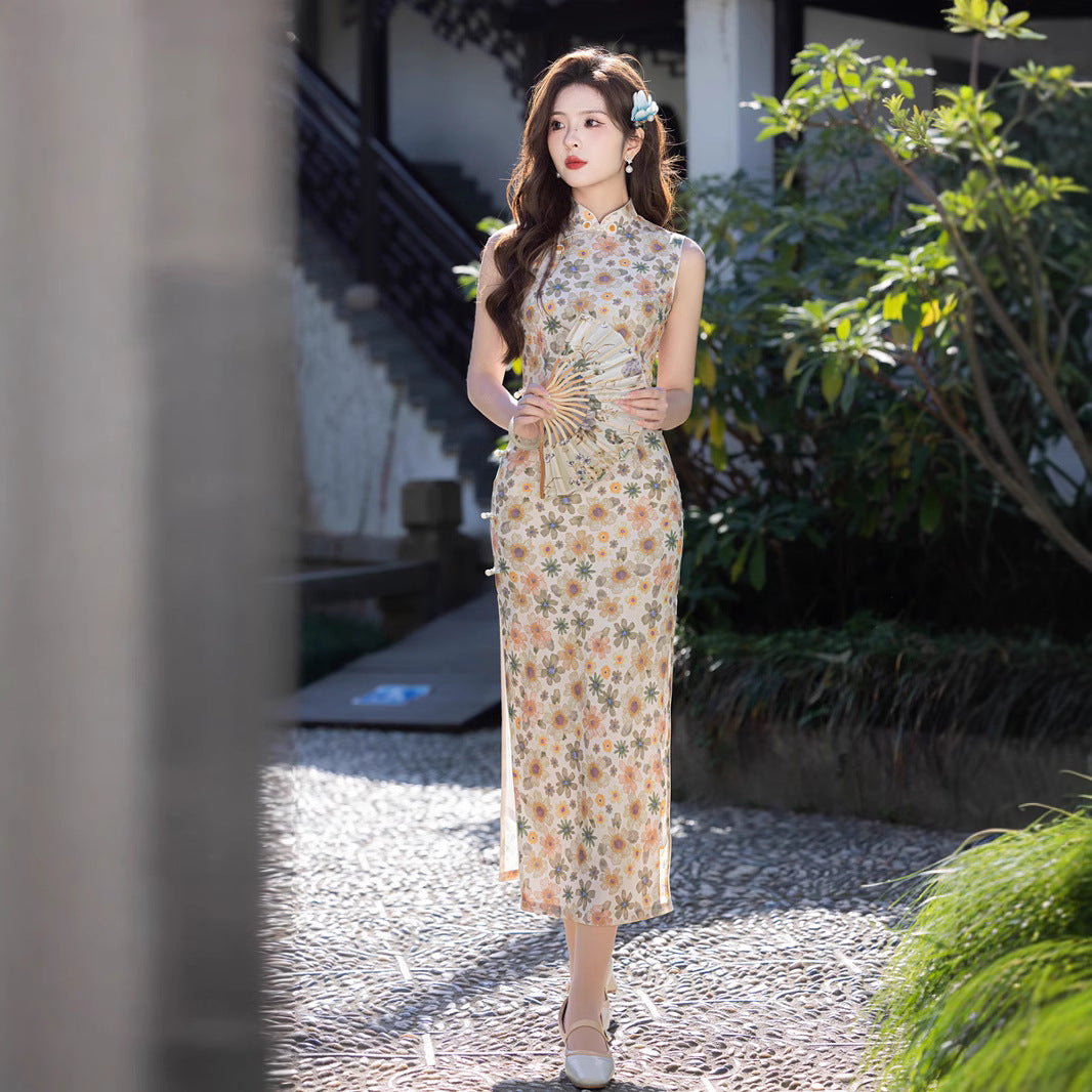 Ivory Floral Sleeveless Slim Long Qipao Dress | Mandarin Collar Frog Buttons Side Slit New Chinese Vintage Style